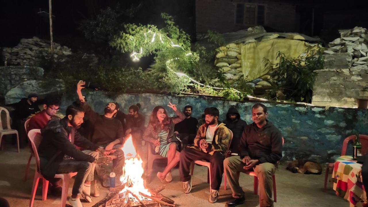 Snow View Guest House Kasol Buitenkant foto