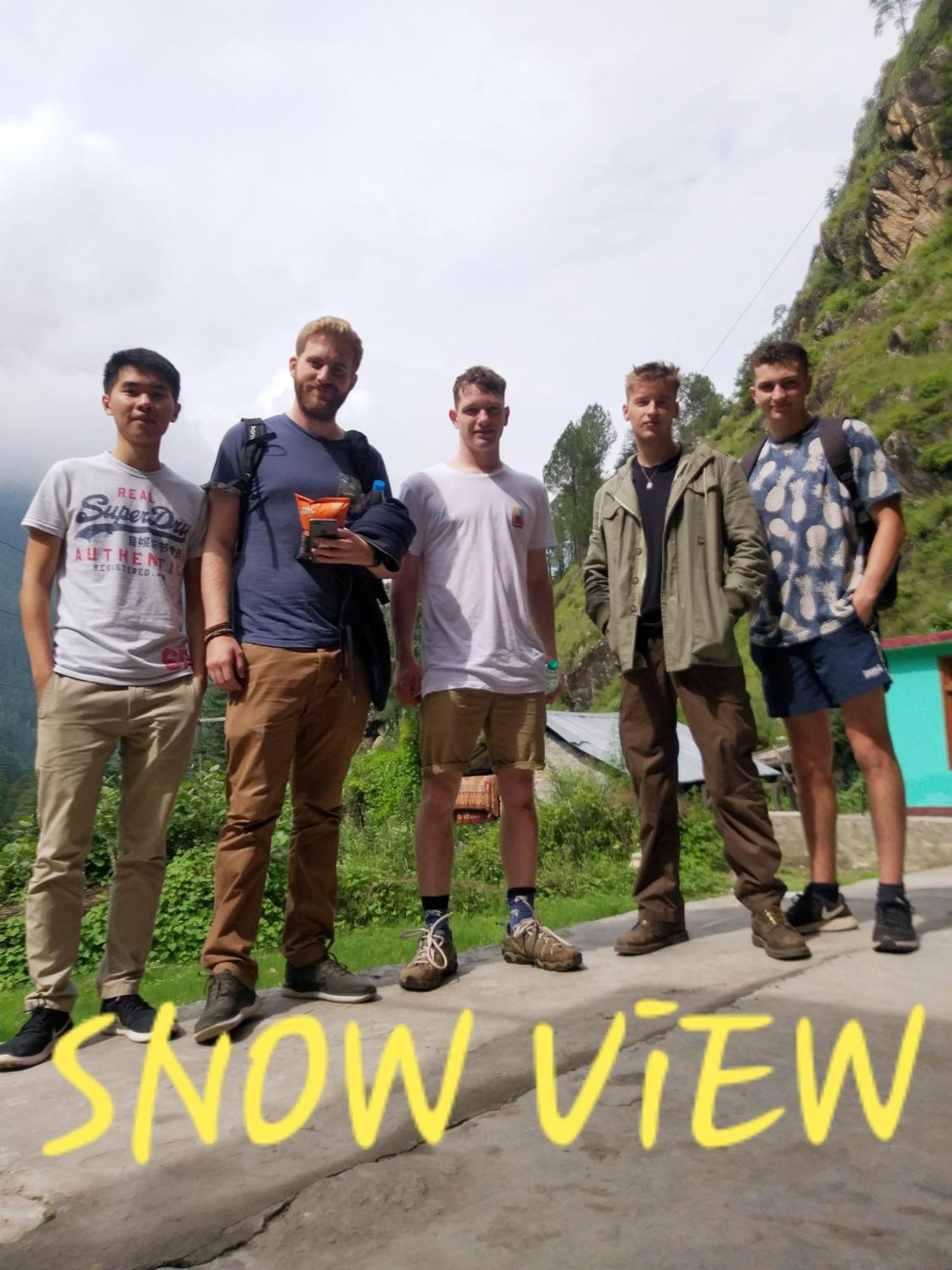 Snow View Guest House Kasol Buitenkant foto