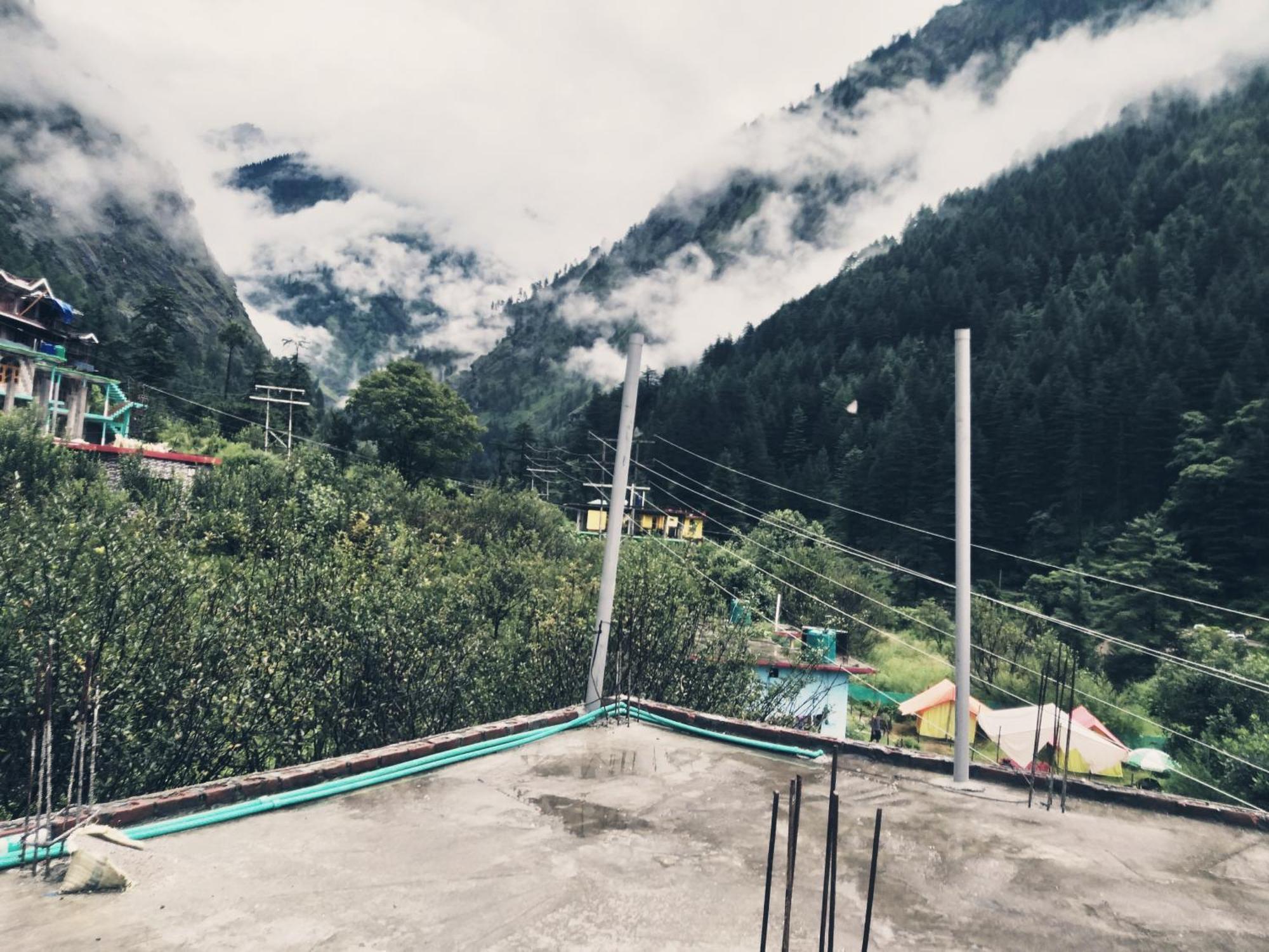 Snow View Guest House Kasol Buitenkant foto